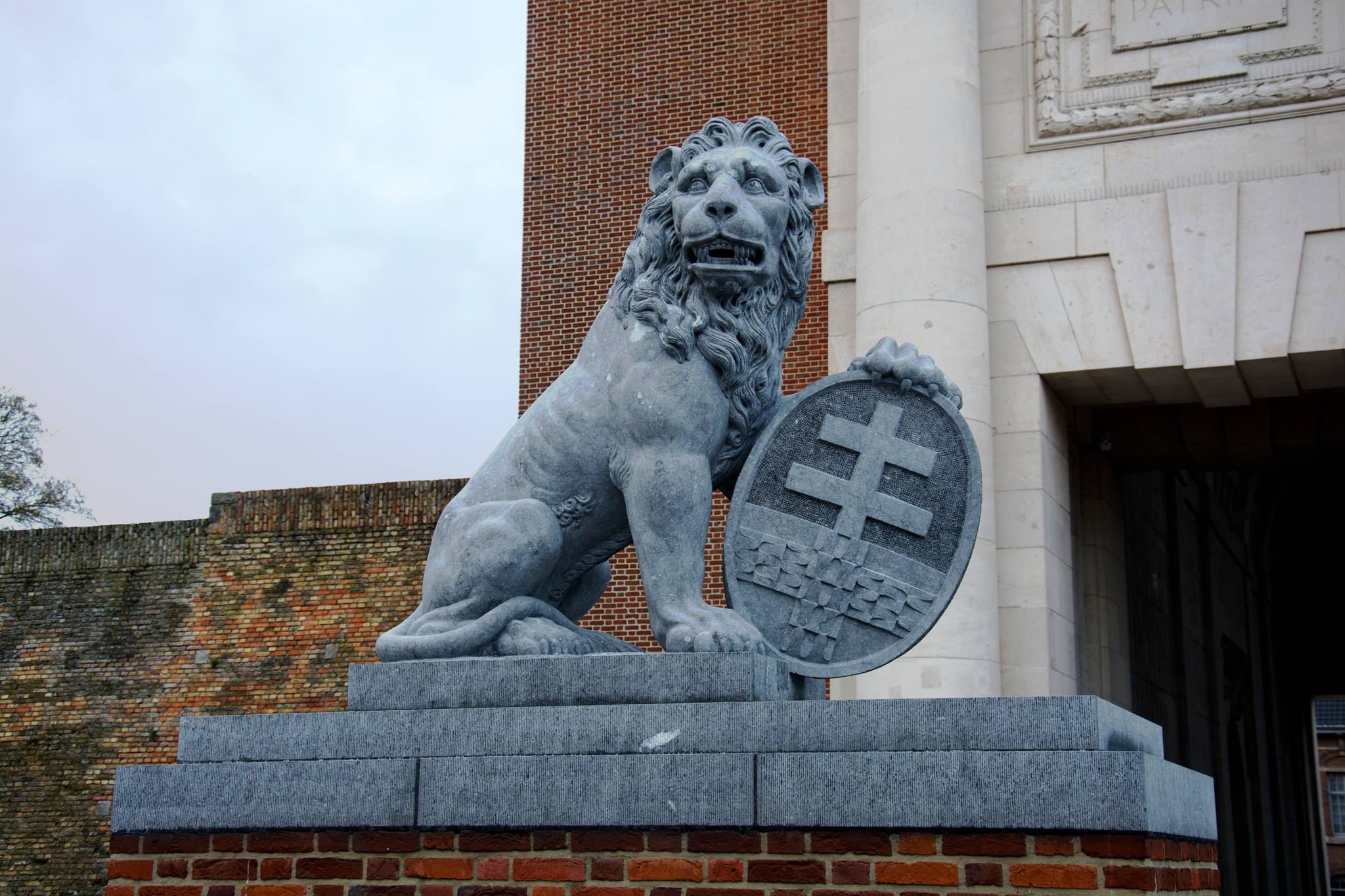 Menin Gate Lion - South African Legion - United Kingdom & Europe